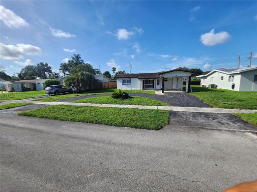 3346 Coolidge St, Hollywood FL 33021