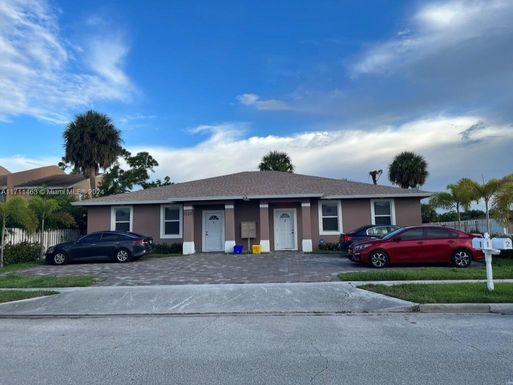 1533 W 26th Ct # 2b, Riviera Beach FL 33404