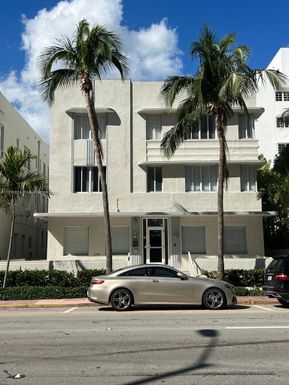 3710 Collins Ave # 309, Miami Beach FL 33140