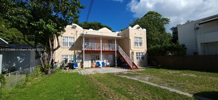 251 NW 34th Ter, Miami FL 33127