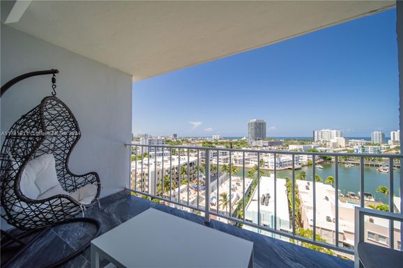 6900 Bay Dr # 11I, Miami Beach FL 33141