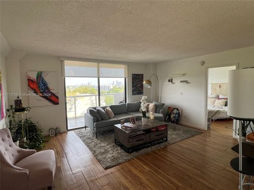 13499 Biscayne Blvd # 807, North Miami FL 33181