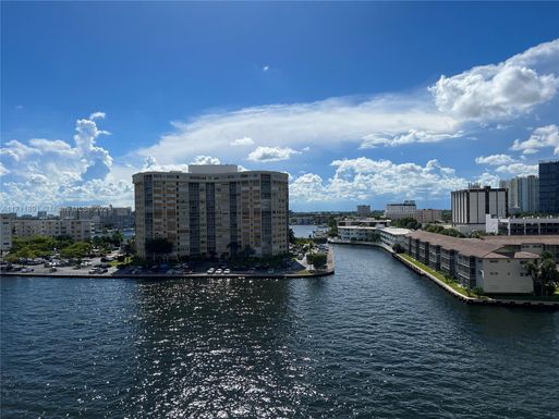 1833 S Ocean Dr # 812, Hallandale Beach FL 33009