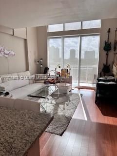 3000 NE 188th St # 706, Aventura FL 33180