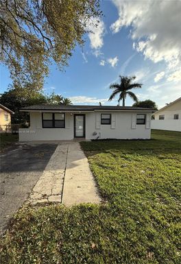 1770 NW 109th St, Miami FL 33167