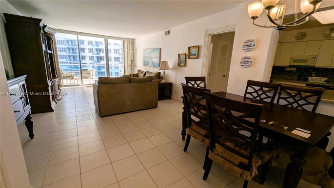 5151 Collins Ave # 826, Miami Beach FL 33140