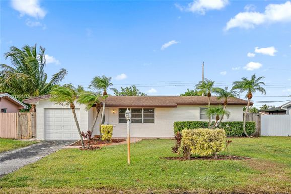 7651 NW 15th St # 0, Pembroke Pines FL 33024