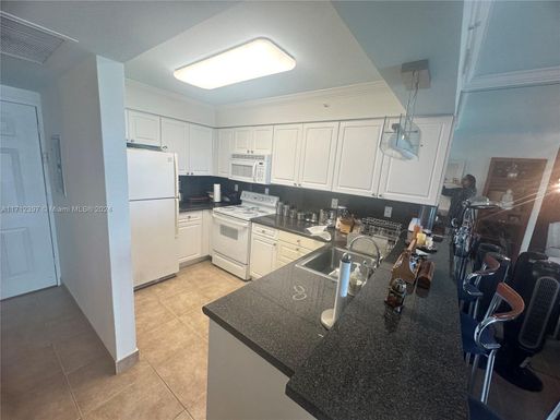 2501 S OCEAN DRIVE # 809, Hollywood FL 33019