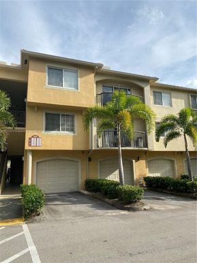 300 N Crestwood Ct N # 310, Royal Palm Beach FL 33411