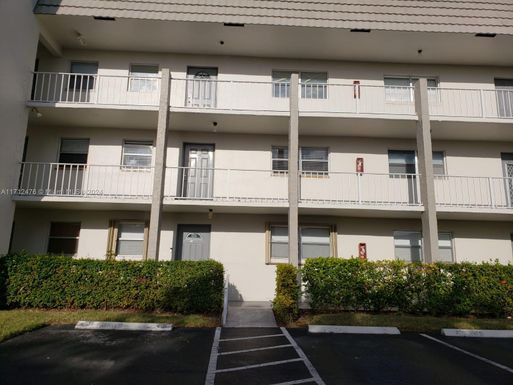 8350 Sunrise Lakes Blvd # 202, Sunrise FL 33322