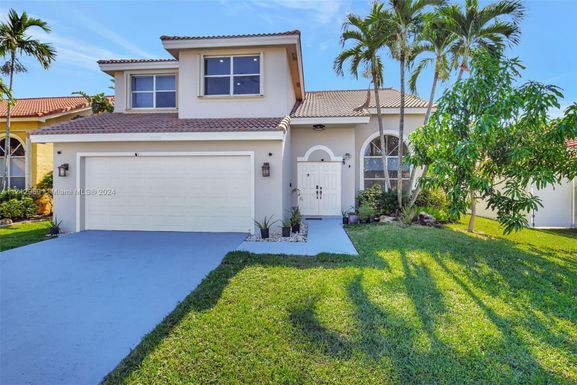 8660 Tourmaline Blvd, Boynton Beach FL 33472