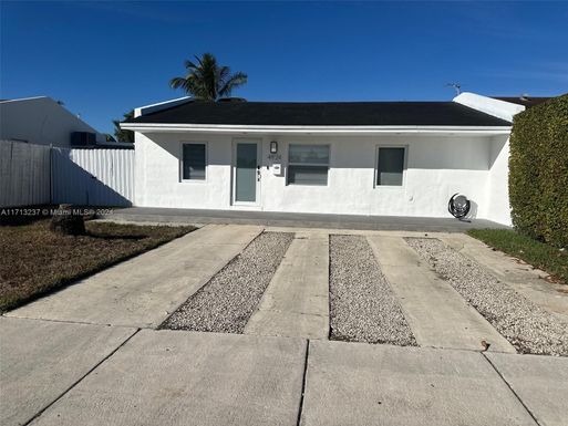 4924 SW 131st Ave, Miami FL 33175