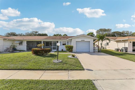 13379 Via Vesta # B, Delray Beach FL 33484