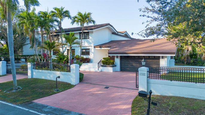 1385 Bella Vista Ave, Coral Gables FL 33156