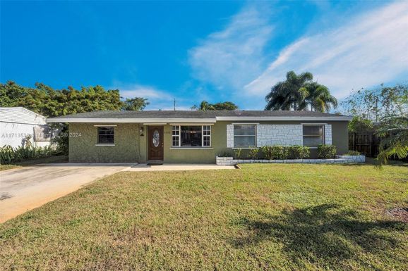 4529 SW 24th St, Fort Lauderdale FL 33317