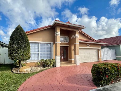 8931 NW 148th Ter, Miami Lakes FL 33018