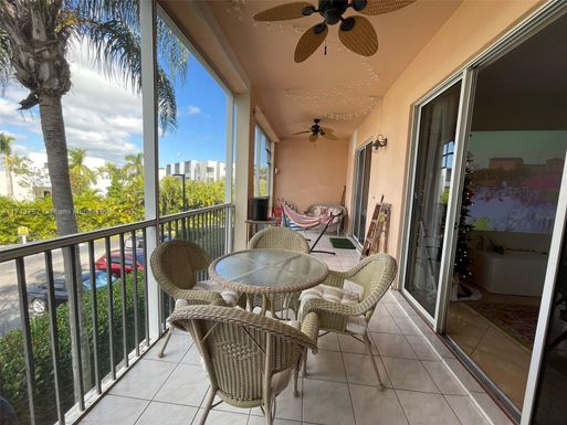 85 Gulfstream Rd # 209A, Dania Beach FL 33004