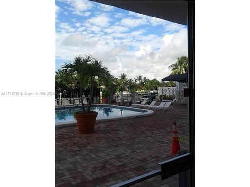 401 Golden Isles Dr # 414, Hallandale Beach FL 33009