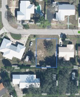 504 E Riviera Street, Avon Park FL 33825