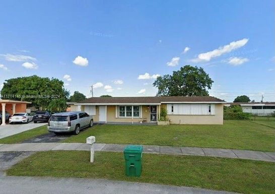 4511 NW 174th Dr, Miami Gardens FL 33055