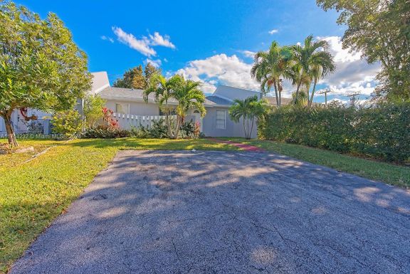 20921 SW 103rd Ct, Cutler Bay FL 33189