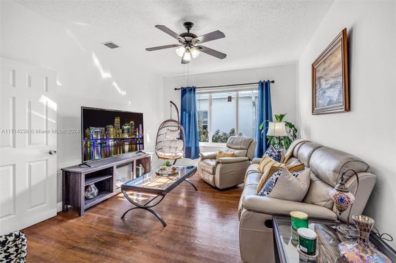 825 Jefferson Ave # 4, Miami Beach FL 33139