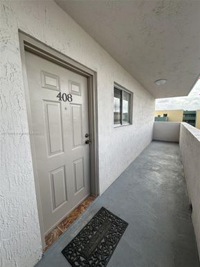 6091 W 22nd Ct # 408, Hialeah FL 33016