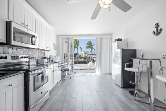 1361 Overseas Hwy E11, Marathon FL 33050