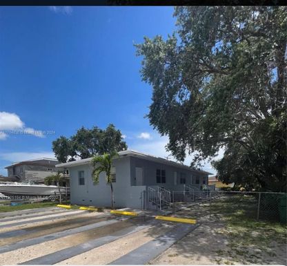 2560 WILMINGTON ST # 2, Opa-Locka FL 33054