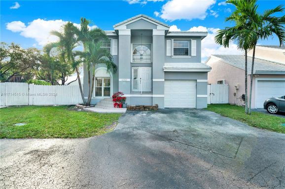 6350 SW 113th Ct, Miami FL 33173