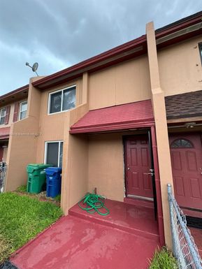 2767 NW 196th Ter, Miami Gardens FL 33056