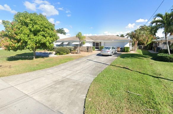 3113 SE 19th Ave, Cape Coral FL 33904