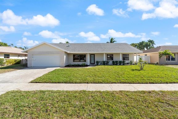 17740 Raintree Ter, Boca Raton FL 33487