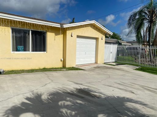 18230 SW 112th Ct, Miami FL 33157