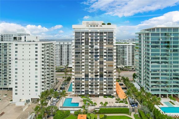 5757 Collins Ave # 603, Miami Beach FL 33140