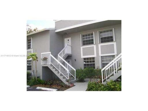 462 NE 210th Cir Ter # 9, Miami FL 33179