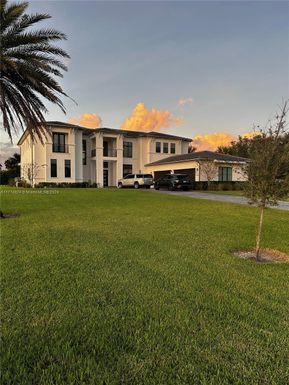 17803 SW 58th St, Southwest Ranches FL 33331