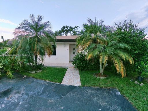 13954 SW 55th St, Miami FL 33175