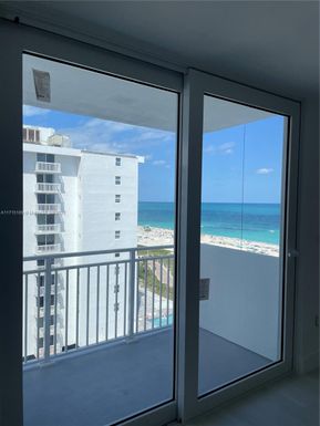 345 Ocean Dr # 919, Miami Beach FL 33139