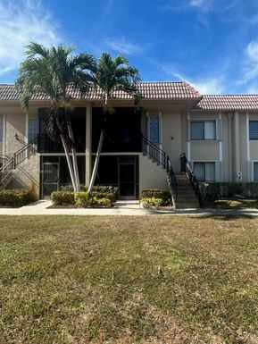 334 Lakeview Dr # 103, Weston FL 33326