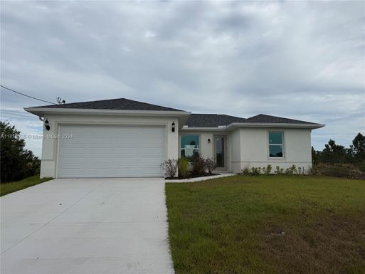 957 COMMODORE ST, Lehigh Acres FL 33974