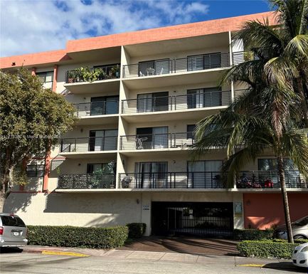 7801 Abbott Ave # 502, Miami Beach FL 33141