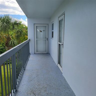 198 NW 67th St # 301, Boca Raton FL 33487