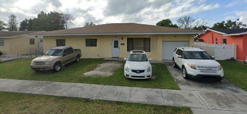 19726 SW 118th Ct, Miami FL 33177