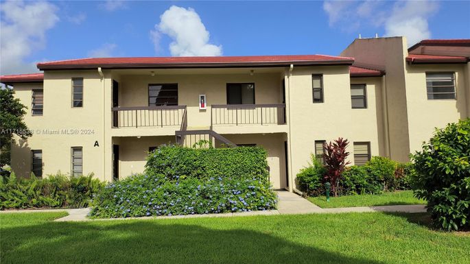 21218 Lago Cir # B, Boca Raton FL 33433