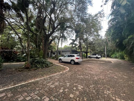 6700 SW 112th St # 6700, Pinecrest FL 33156