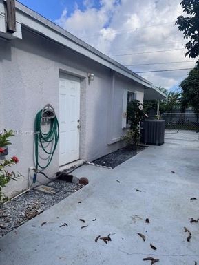 14661 Pierce St # 0, Miami FL 33176