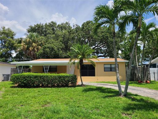 2401 N 62nd Ave, Hollywood FL 33024