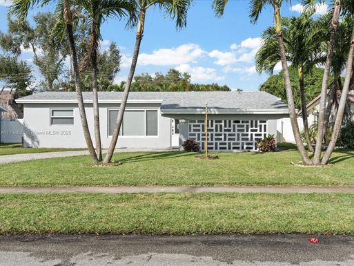 6341 Simms St, Hollywood FL 33024