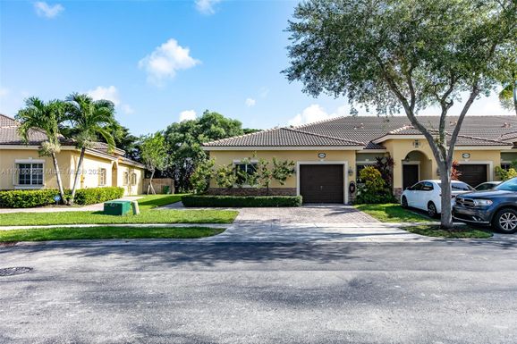 3312 NE 11th Dr, Homestead FL 33033